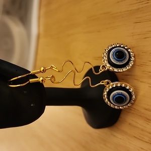 New Handmade Dangle Earrings!